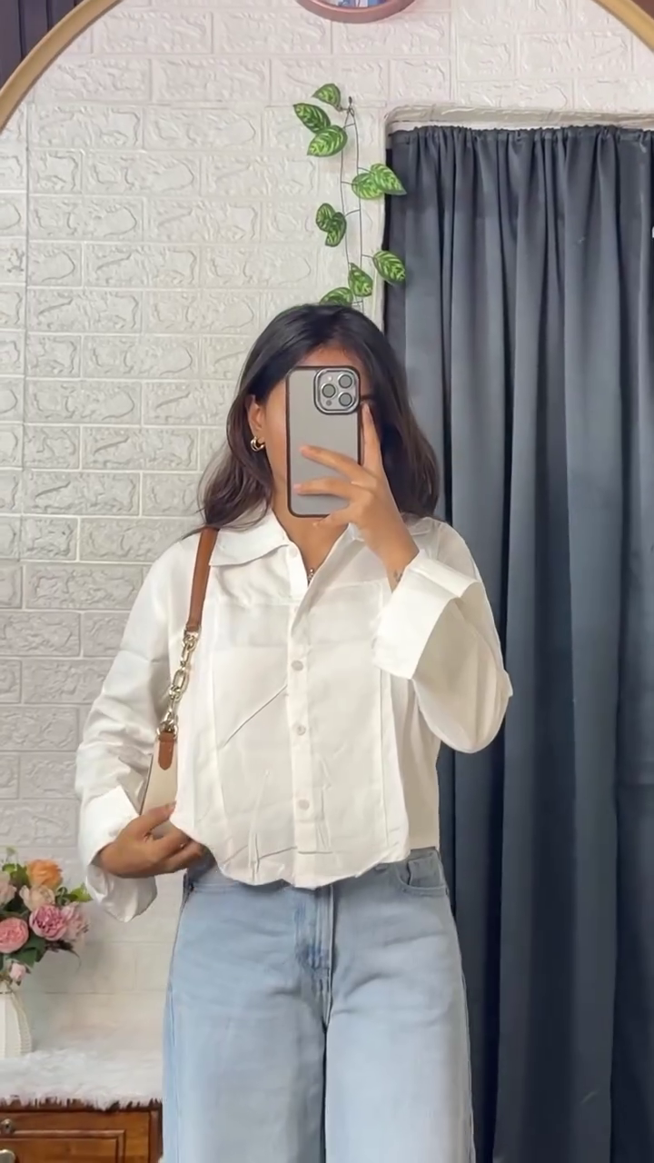 Floral Printed Shirt with Wide Jeans