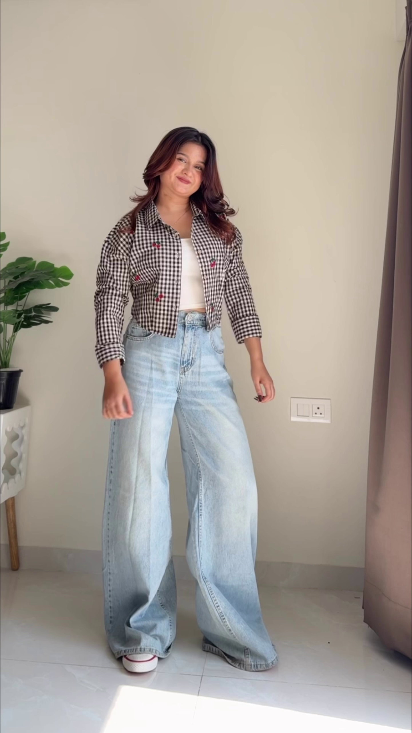 Chic Checkered Crop Shirt & Wide-Leg Jeans