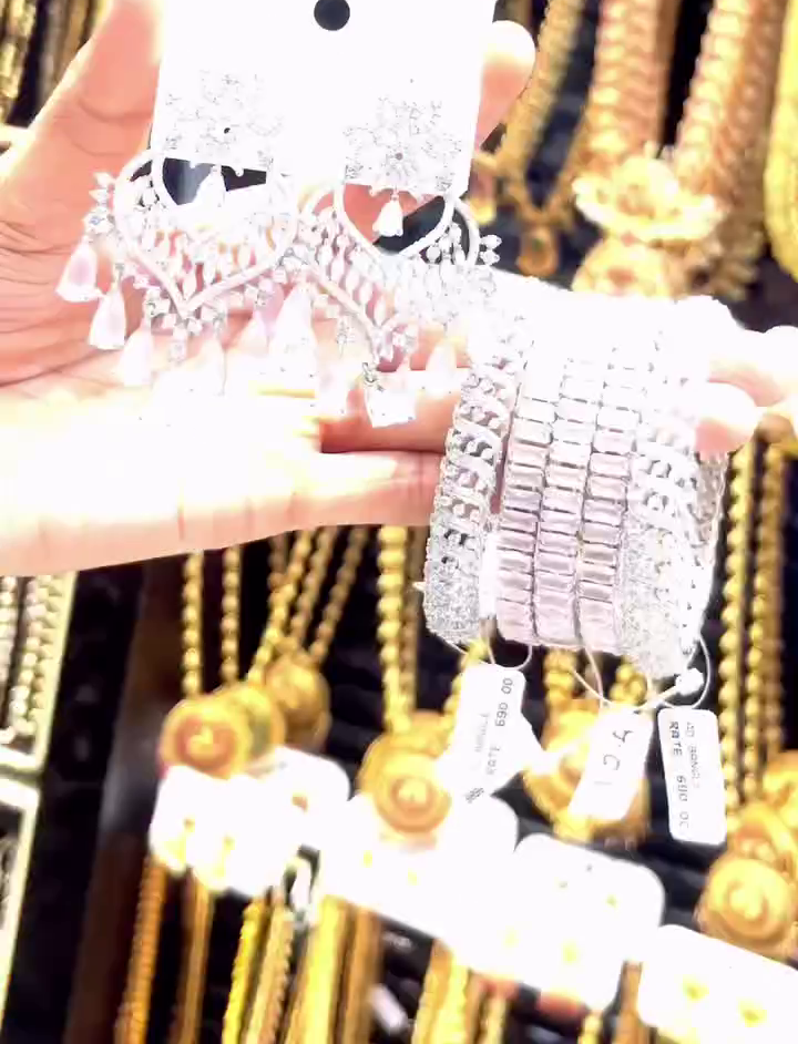 Elegant Crystal Jewelry Set