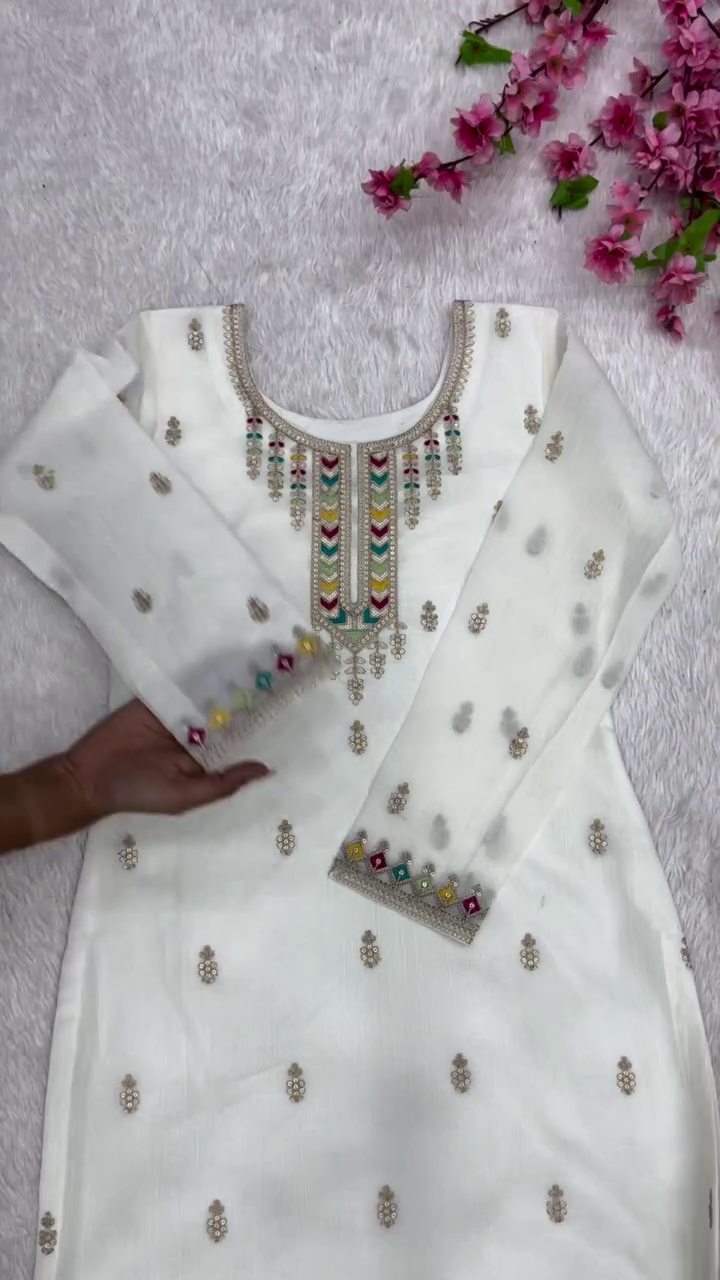 Elegant White Embroidered Kurti Set
