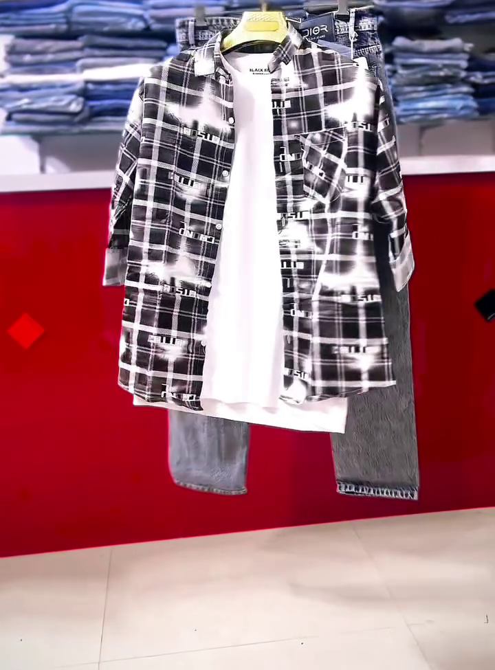 Men’s Layered Casual Outfit