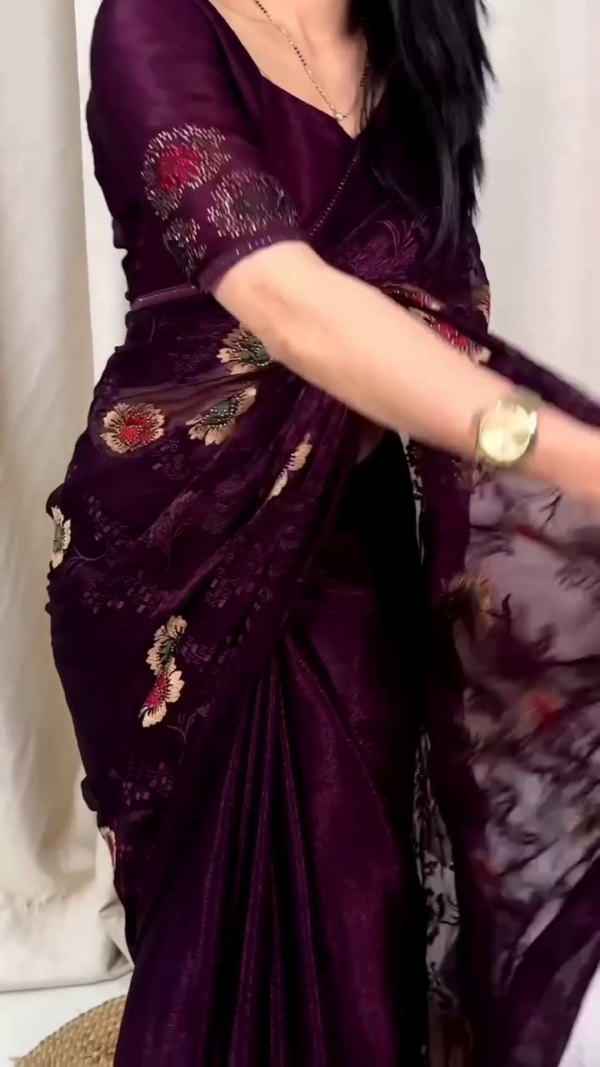 Women's Beautiful Sitara Chiffon Saree with Blouse – A Timeless Elegance - Image 3