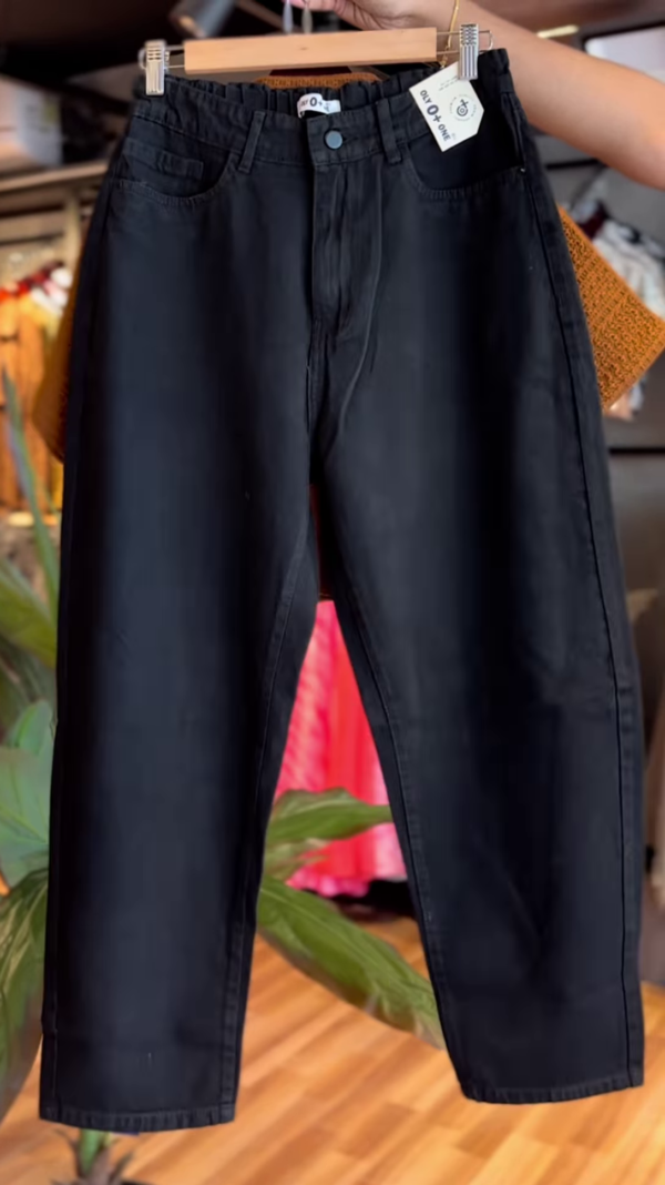 Textured Rust-Colored Shirt with Black Wide-Leg Pants - Image 2