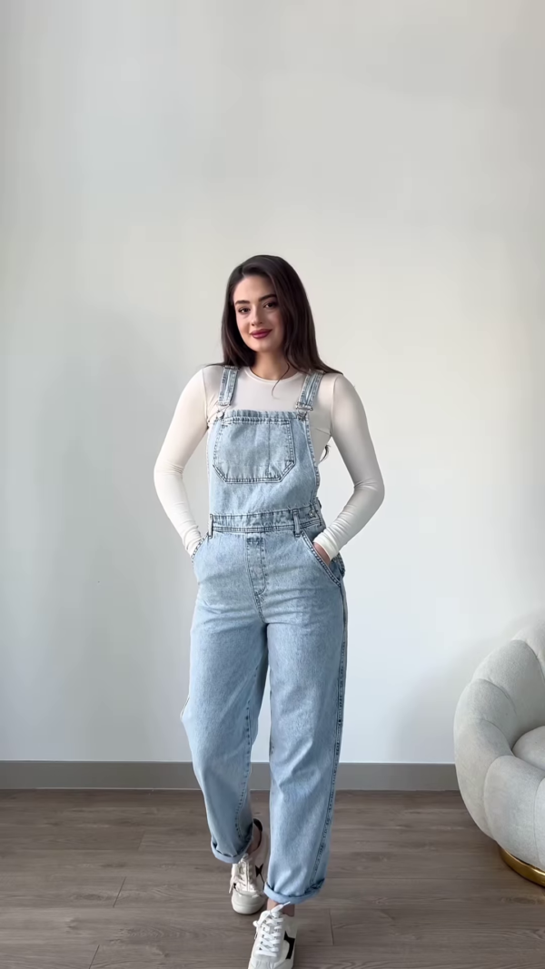 Stylish Denim Overalls with Long-Sleeved Top and Sneakers - Image 3