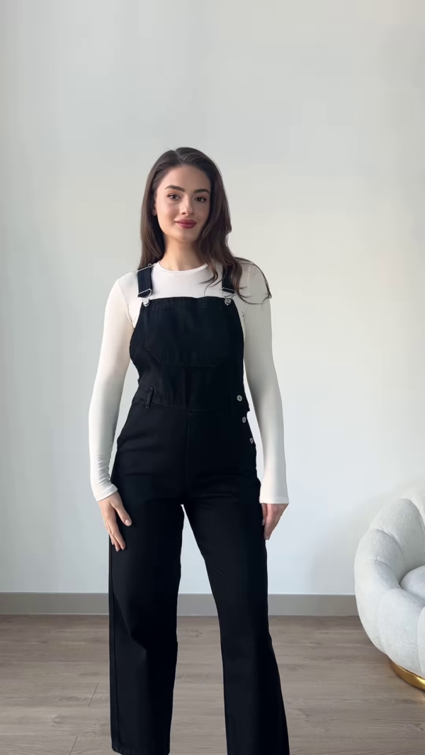 Stylish Denim Overalls with Long-Sleeved Top and Sneakers - Image 4
