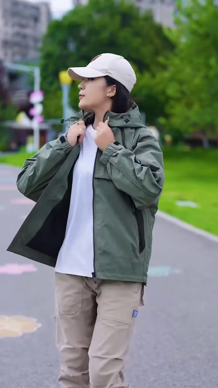 Green Zip-Up Casual Jacket π§₯π³ β Styled with White Tee & Beige Cargo Pants in Outdoor Setting - Image 3