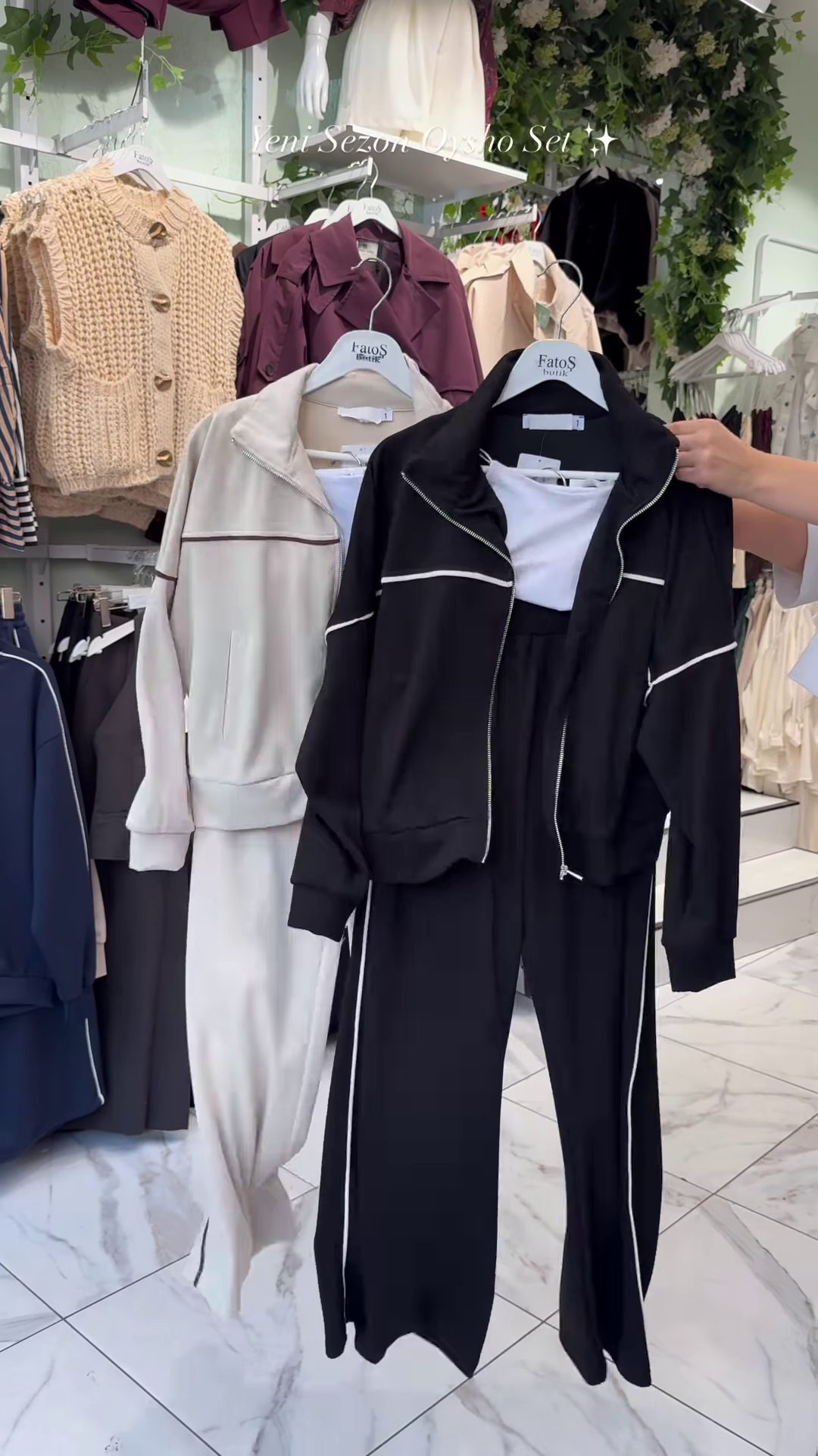 Piped Track Set | Sleek Lines, Lounge Ease ⚡🧘