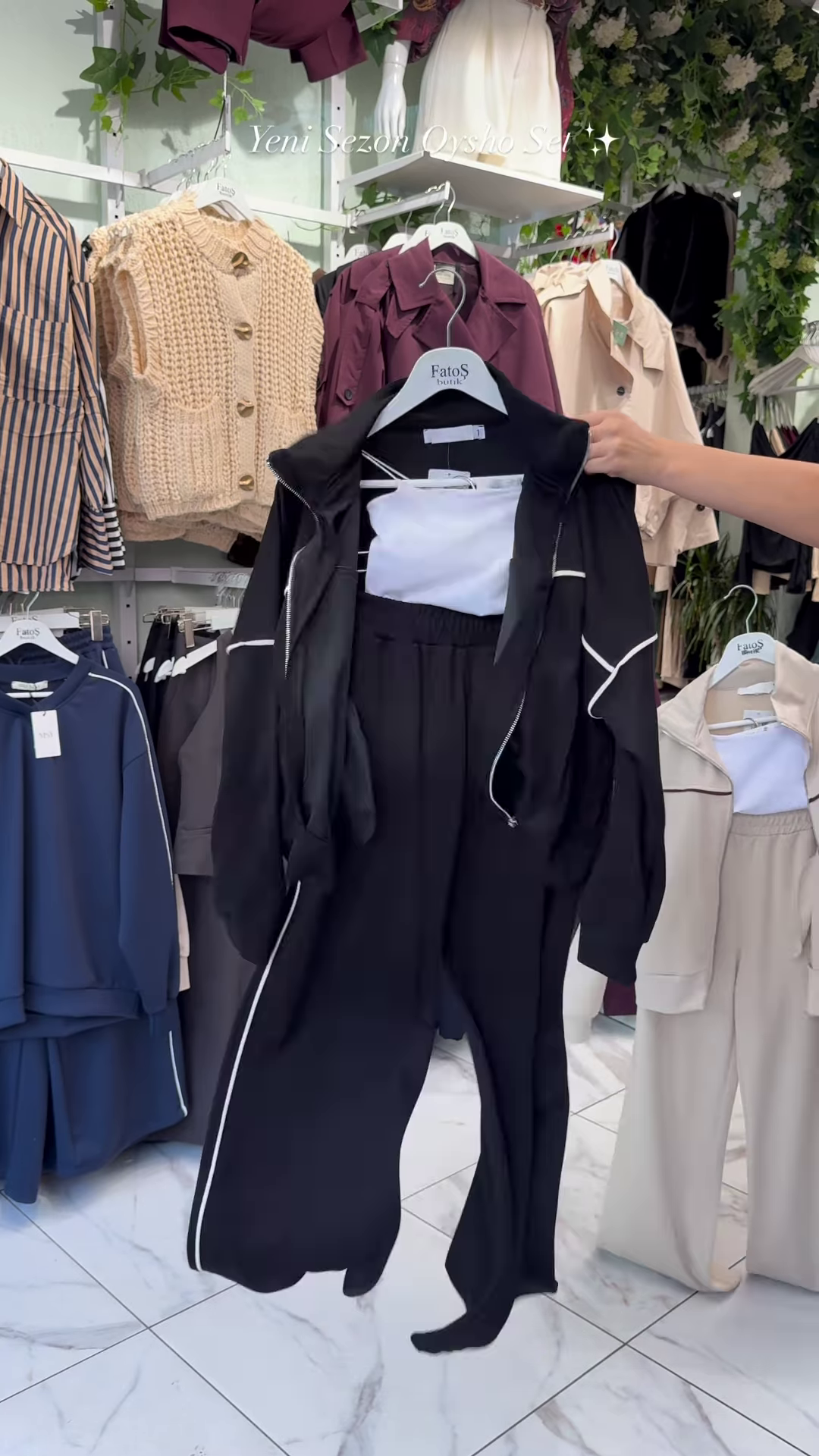 Piped Track Set | Sleek Lines, Lounge Ease ⚡🧘 - Image 2