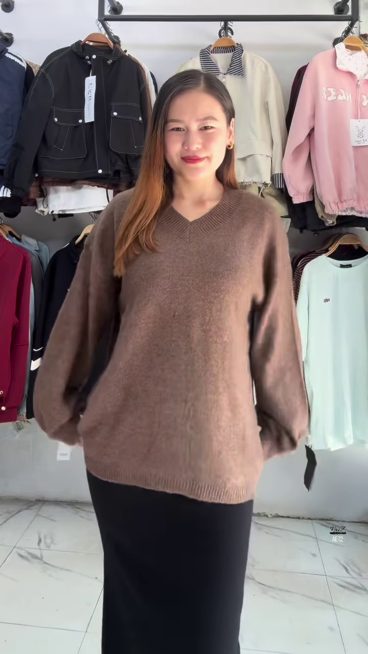 Oversized V‑Neck Knit | Cloud‑Soft, Effortlessly Cool ☁️✨