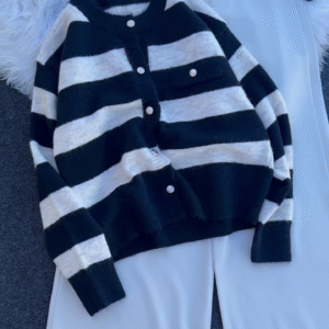 Bold Stripe Cardigan | Soft Texture, Playful Classic ✨